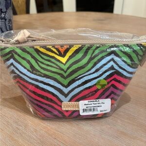 Consuela Flo Medium Tool Kit